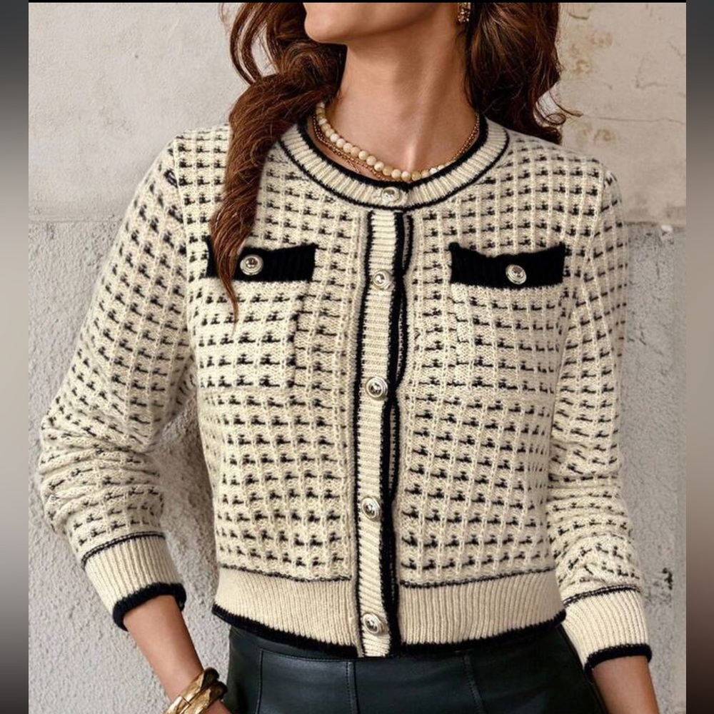 SHEIN Black and Cream Patterned Knit sweater - Picture 2 of 12